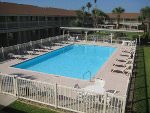 Port Aransas Lodging: Courtyard Condominiums