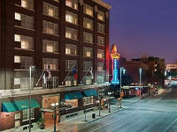 San Antonio Riverwalk Hotels: Homewood Suites Riverwalk