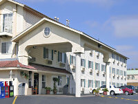 Hotels near Fiesta Texas in San Tonio: Super 8 Motel Six Flags San Antonio
