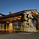 Great Wolf Lodge Entrance Profile